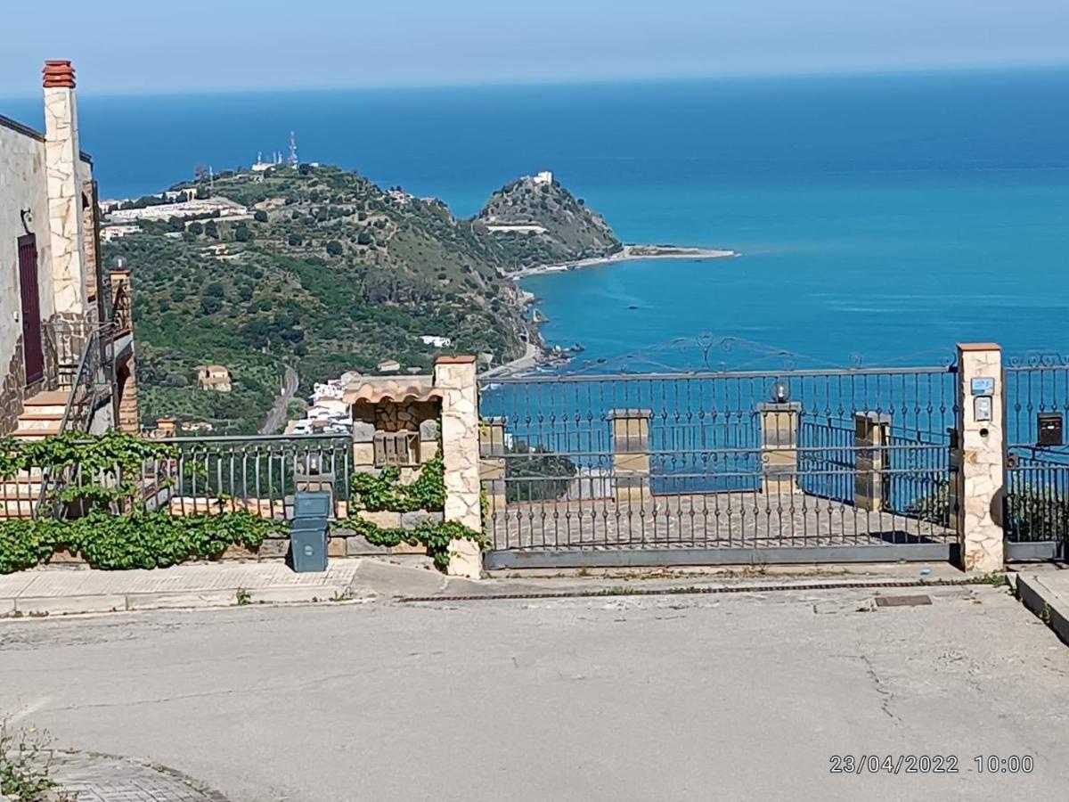Tra Cielo E Mare Apartment Capo d'Orlando Ngoại thất bức ảnh